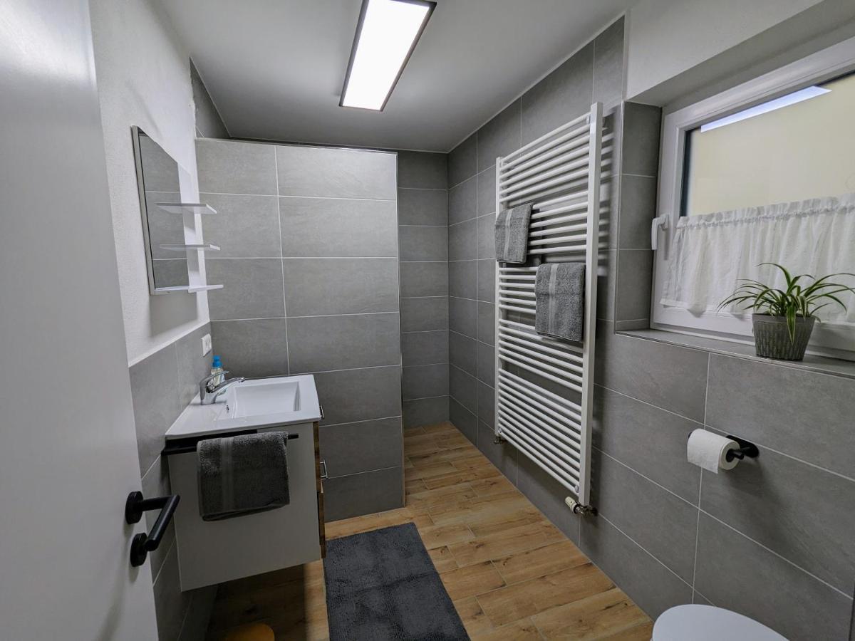 Ferienwohnung Am Alenberg Muensingen Luaran gambar